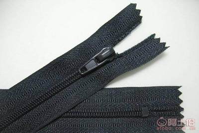 專業(yè)解析 創(chuàng)飛5號開尾拉鏈，羽絨服品質(zhì)之選的定制奧秘